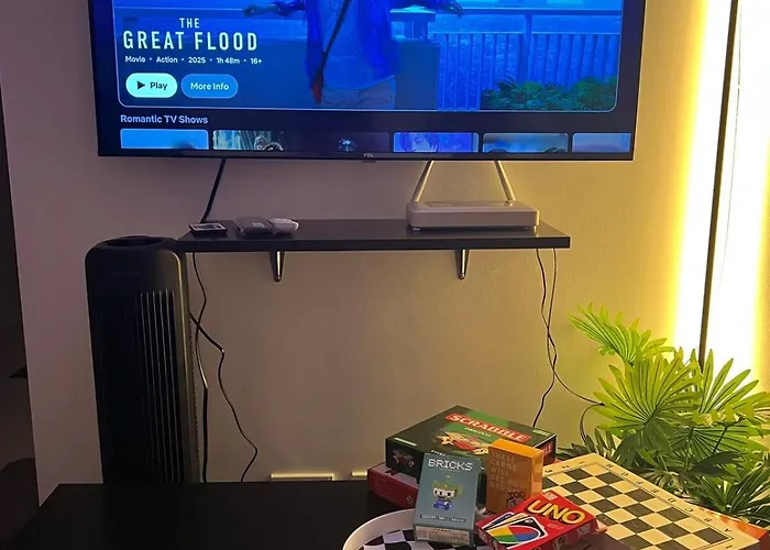 Staycation Haven With View Free Pool, Netflix, Wi-fi 4*